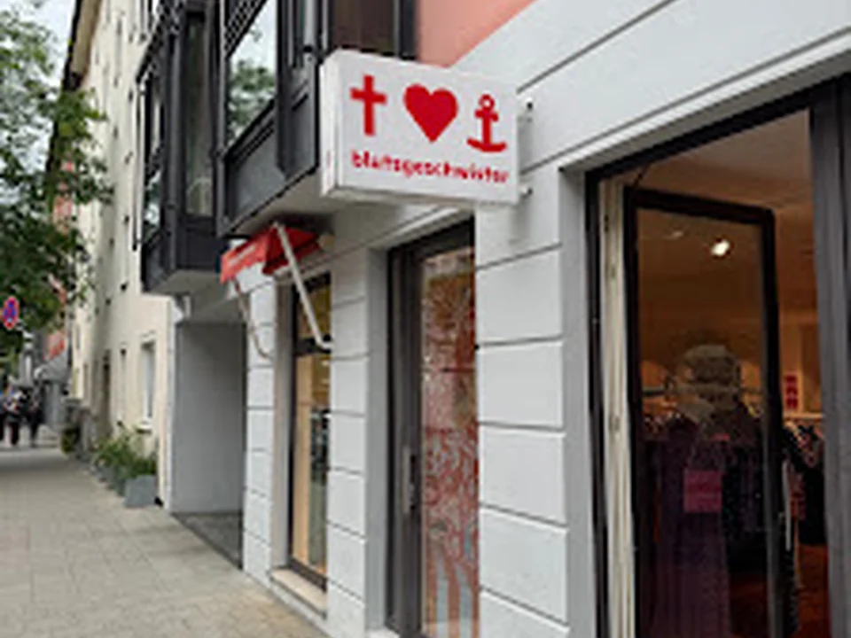 Blutsgeschwister München – German Schickeria