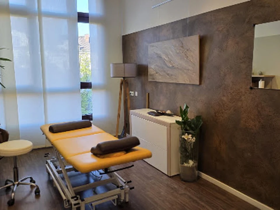Reha Neuhausen - Physiotherapie - powered by APELOS, München