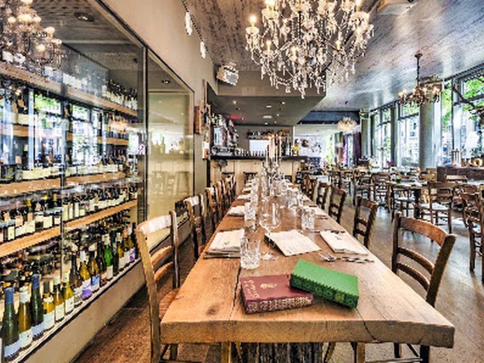 Neo-Brasserie Hoiz, München