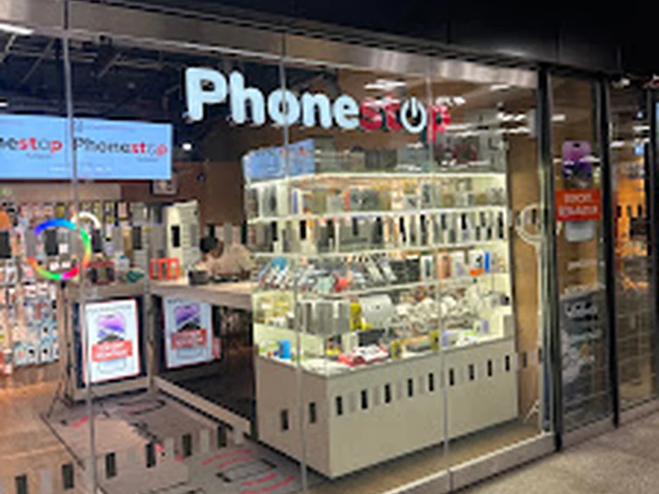 iPhone und Handy Reparatur München by Phonestop