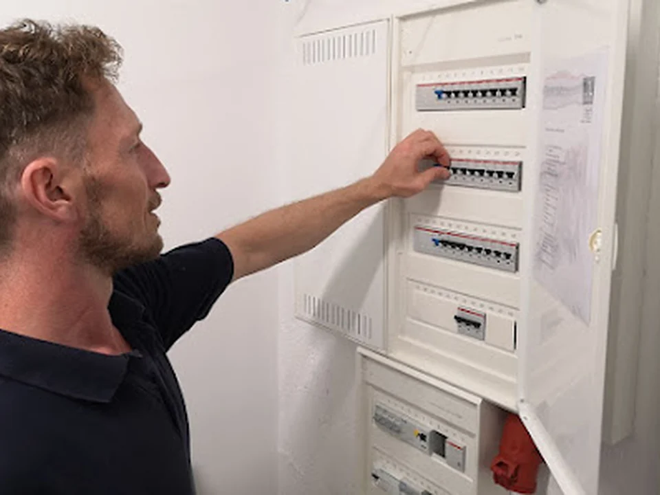 S. Brand - Elektrotechnik - Elektriker München