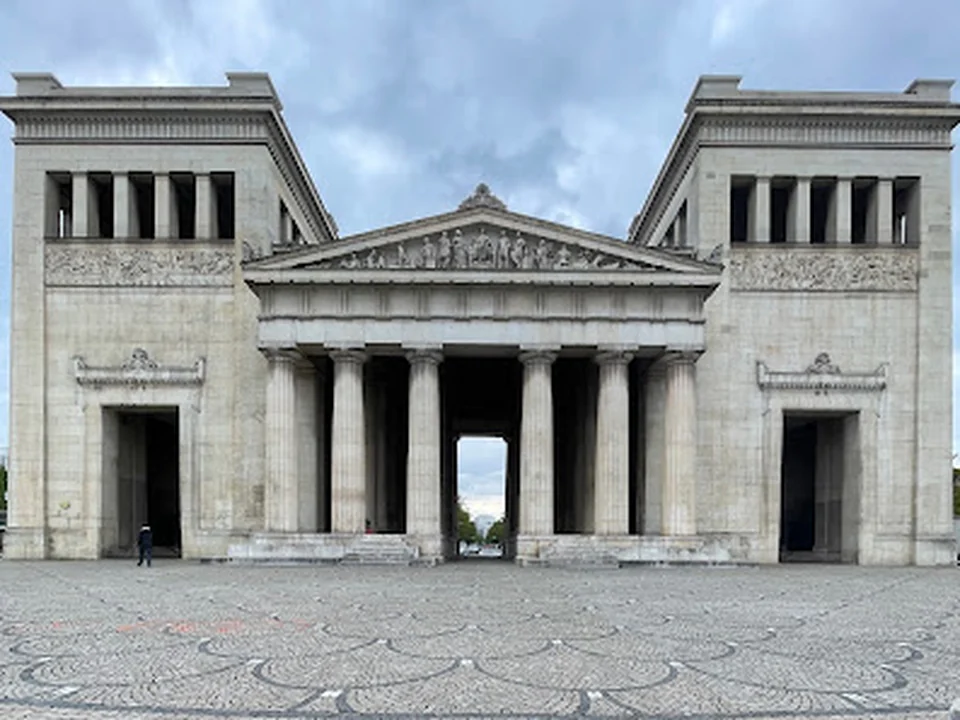Propyläen, München