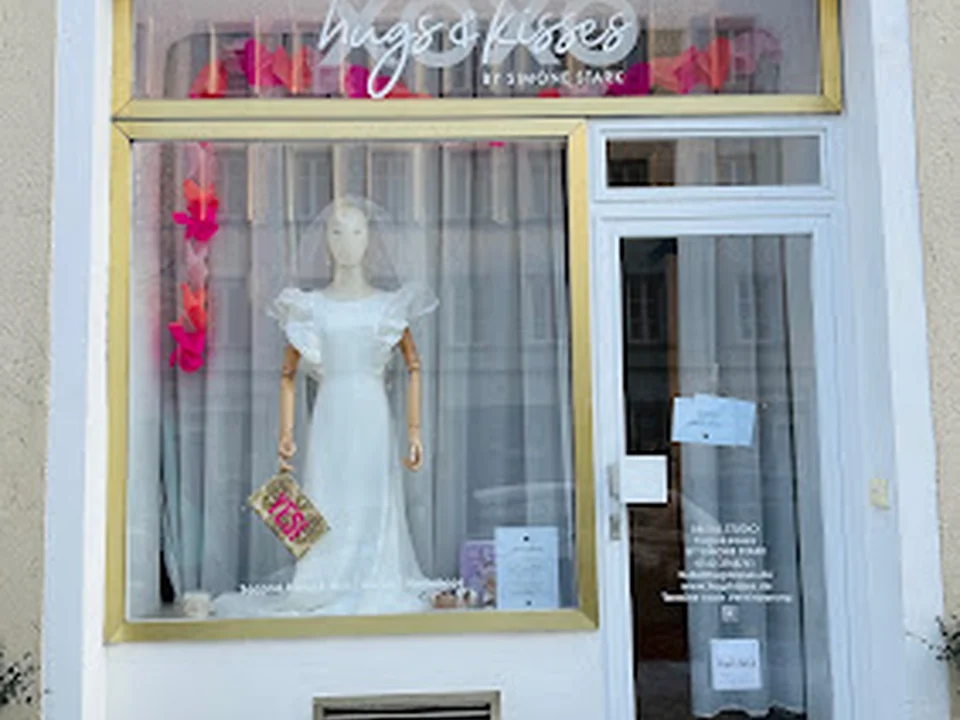 BRIDAL STUDIO hugs & kisses BY SIMONE STARK, München