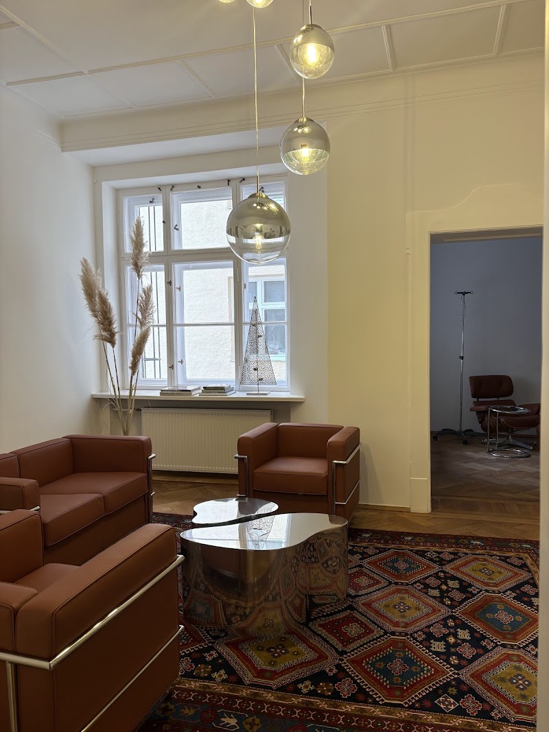 minimal med – Dr. Felicitas Mrochen, München
