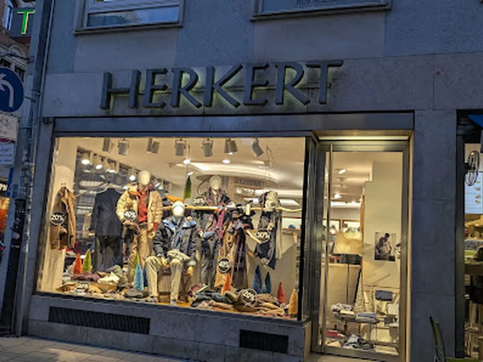 Herkert Herrenausstatter, München
