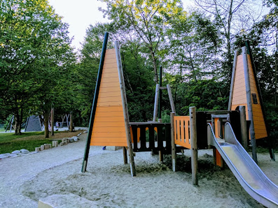 Spielplatz, München