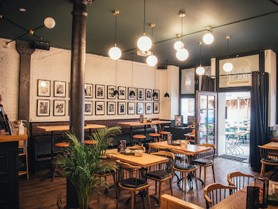 SMASH OR PASS - BURGER & BAR, München