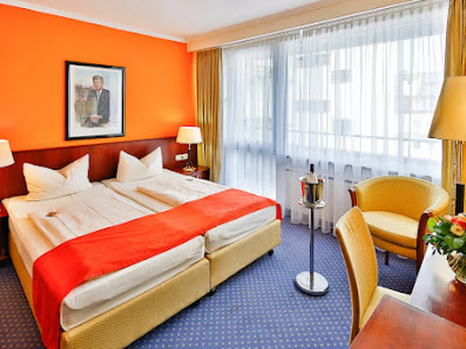 Superior Hotel Präsident, München
