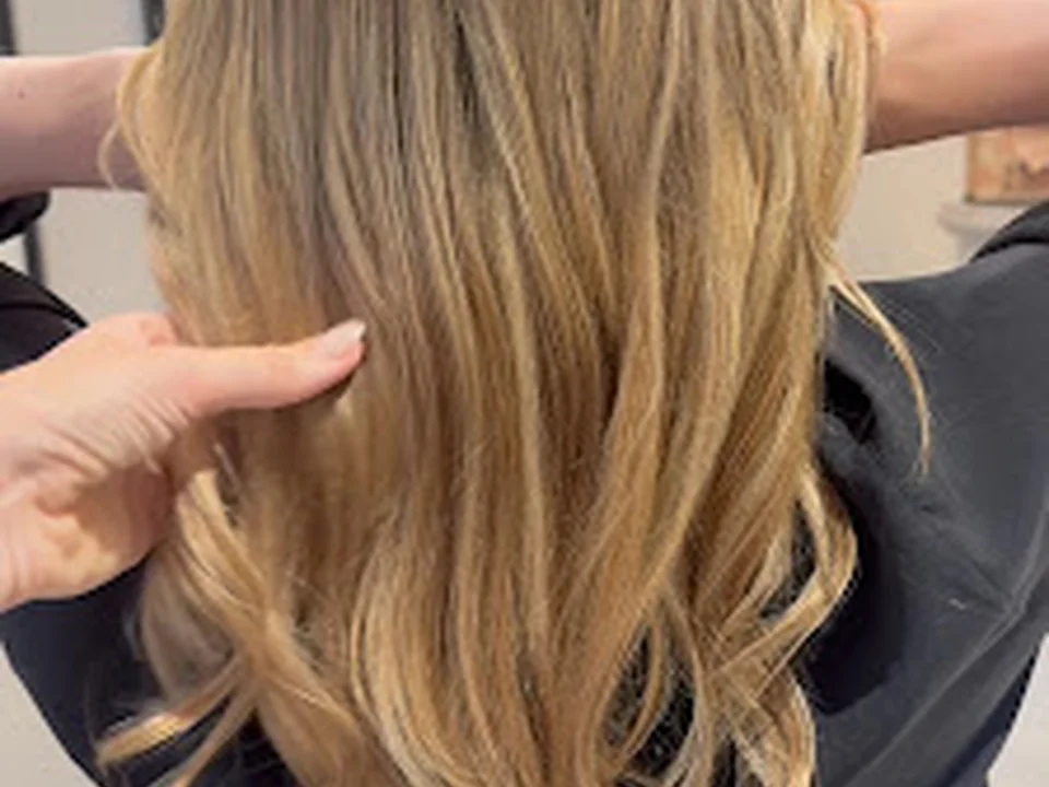 NANIELLE HAIR Weft Extensions, München