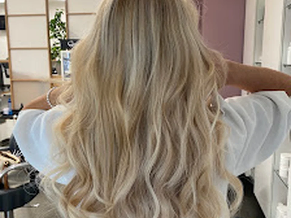 Friseurbetrieb Jasmin Frisch Haarverlängerung München
