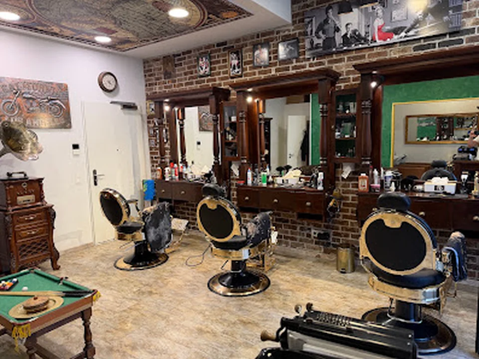 Hischi Barbershop - München