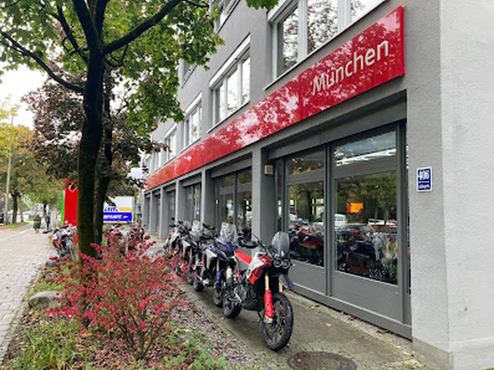 DWM Motorradhandel GmbH (DWM Motorradhandel GmbH / Ducati Flagshipstore - München)