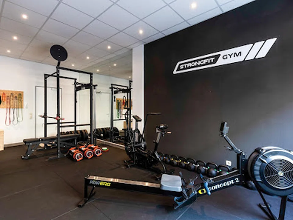 STRONGFIT Gym, München