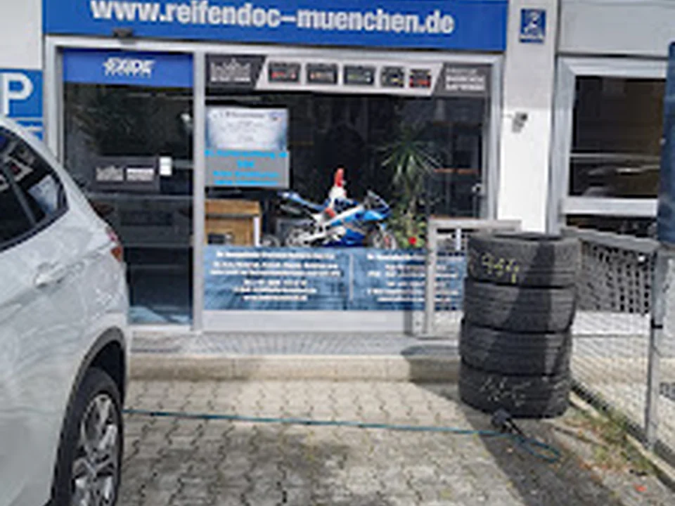 ReifenDoc Batterie & Fahrwerk Service, München