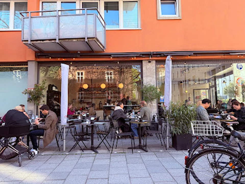 caffè conte tagesbar, München