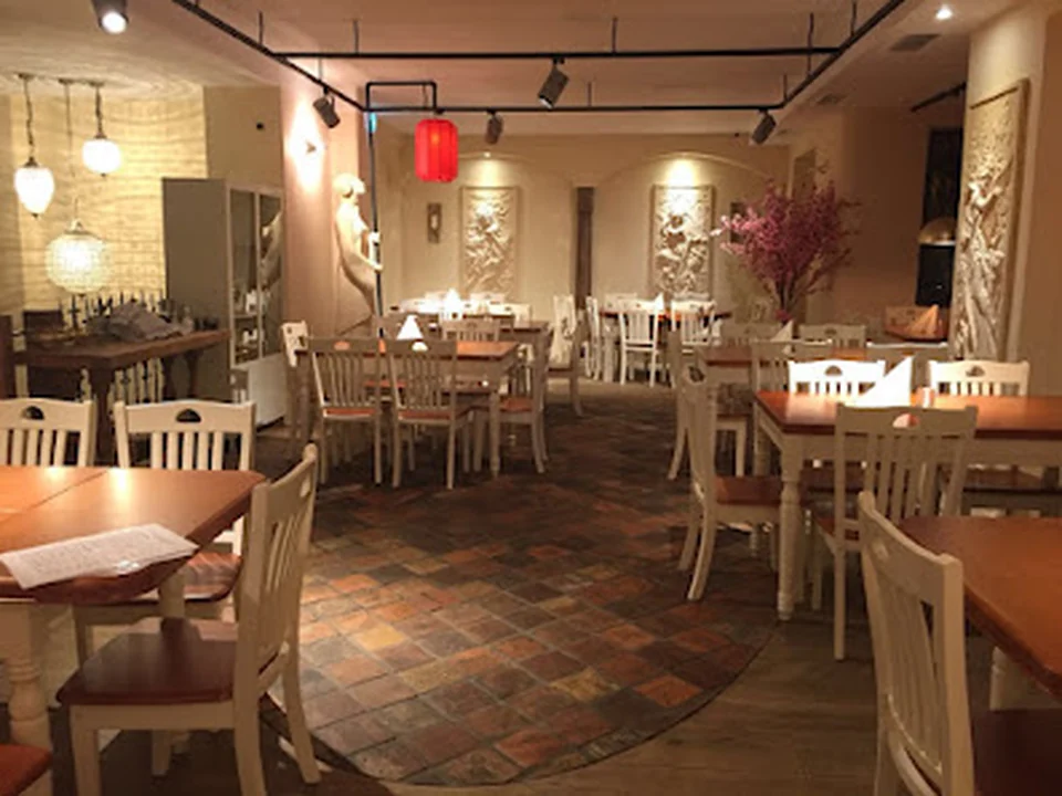 Honghong Noodles Restaurant, München