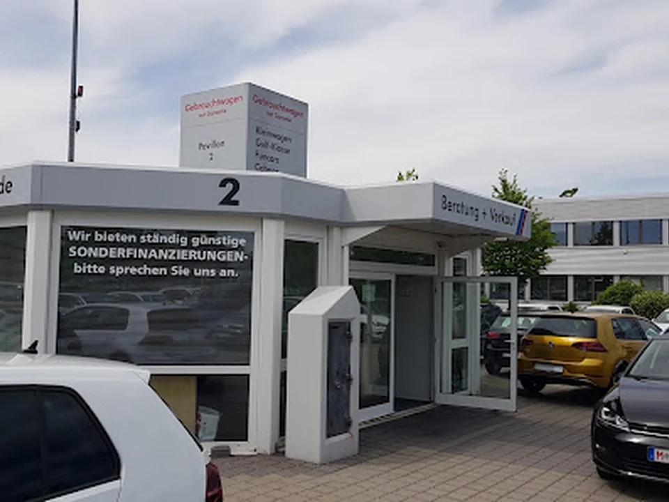 MAHAG Gebrauchtwagenzentrum, München