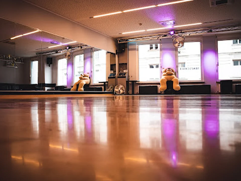Die KULT TANZSCHULE im ADTV, München