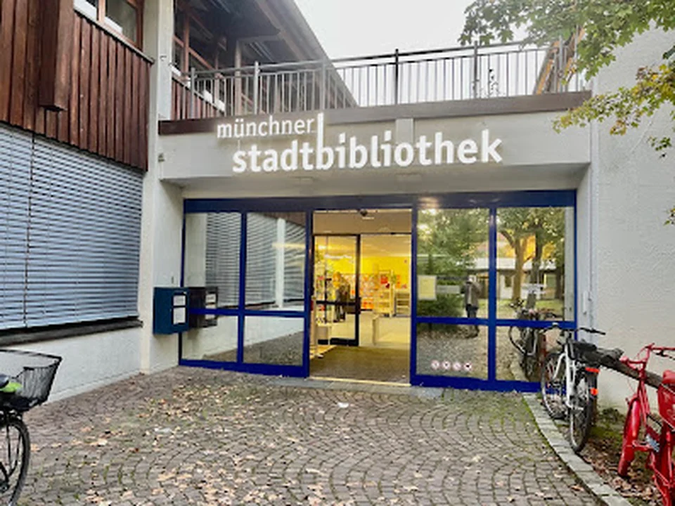 Münchner Stadtbibliothek Allach-Untermenzing, München