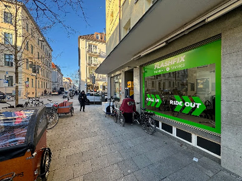 FLASHFIX Fahrradwerkstatt München Schwabing - Fahrradläden & Fahrrad-Reparatur