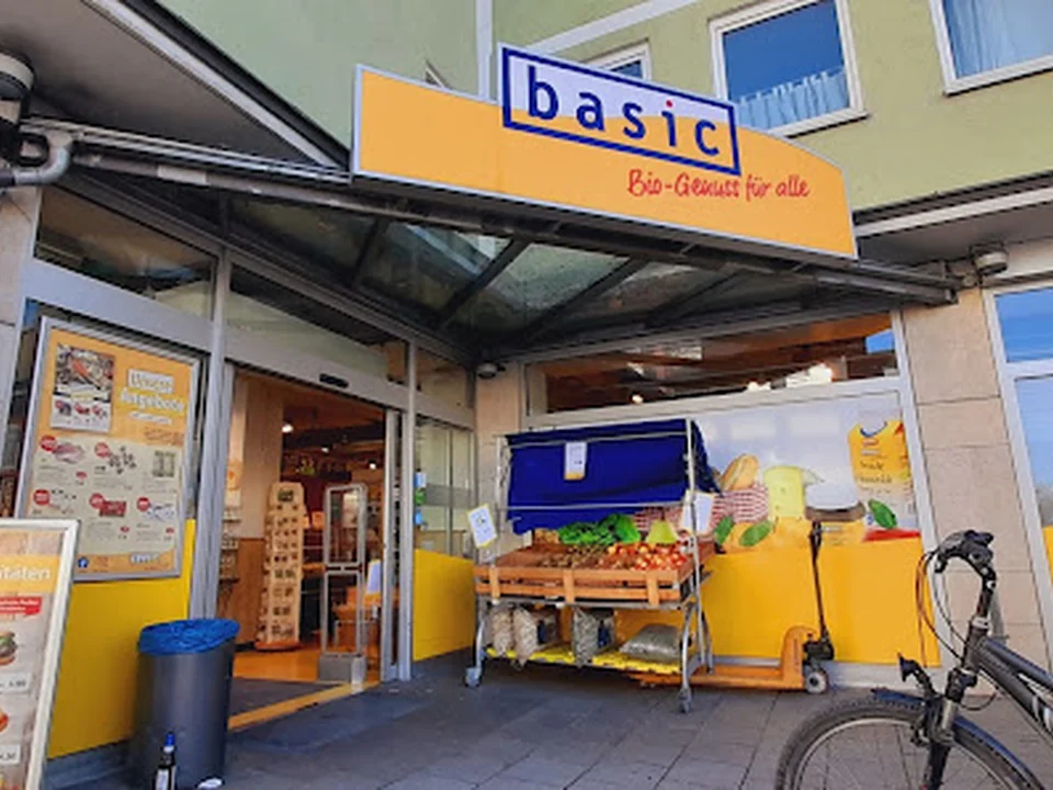 tegut... gute Lebensmittel, München