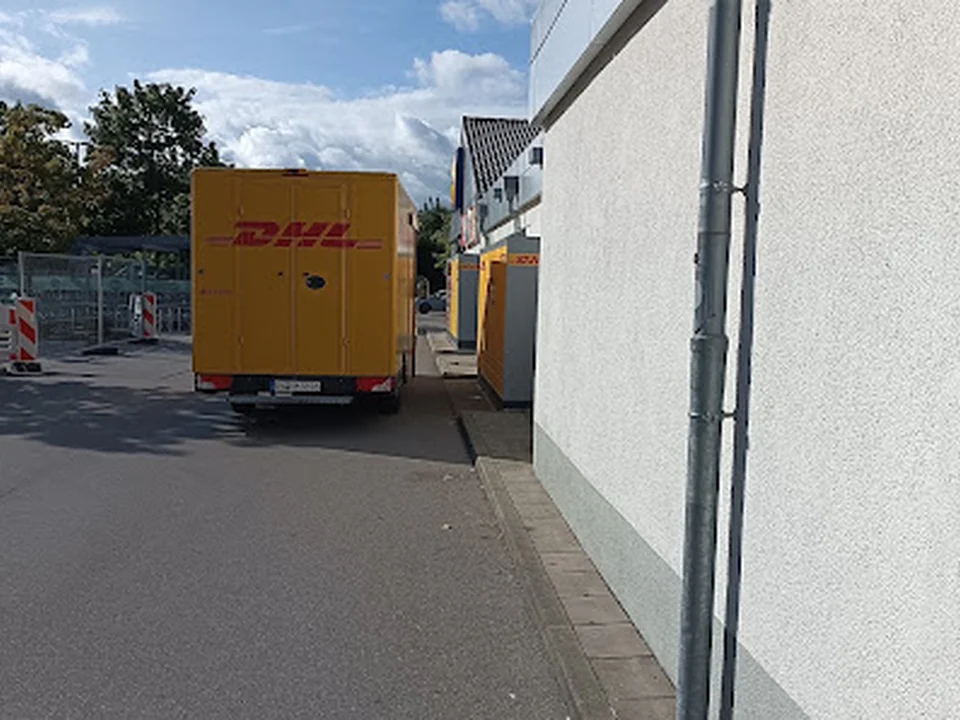 DHL Packstation 230, München