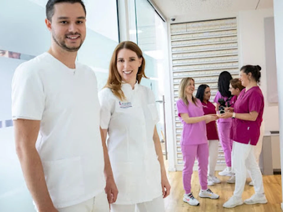 Kieferorthopädie München Trudering - Dr. Klimas & Kollegen- Fachzahnärztin - Praxiszentrum - Invisalign & Zahnspangen