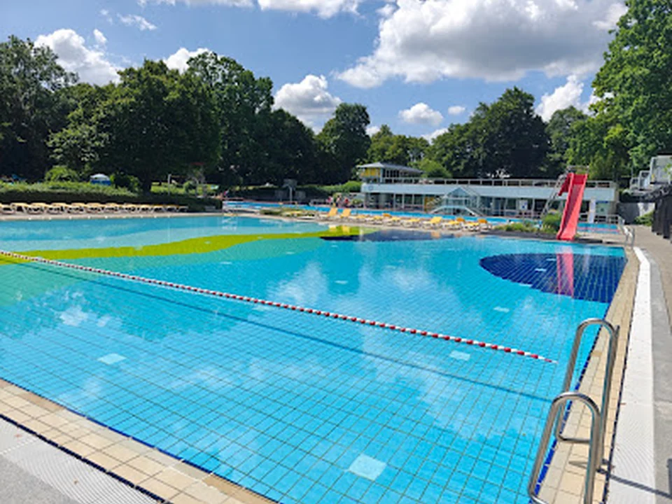Gemeindliches Sommerbad Gauting, München