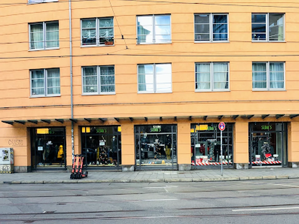 Sebas Fashion Room Damen-, & Herrenmode, München