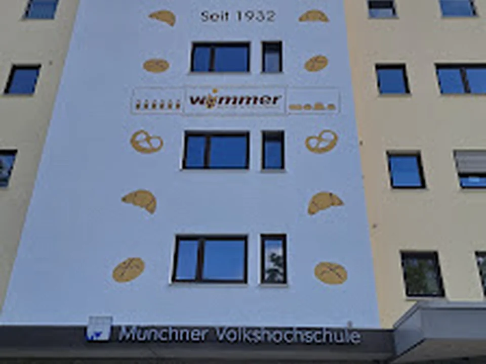 Münchner Volkshochschule in der Troppauer Straße, München