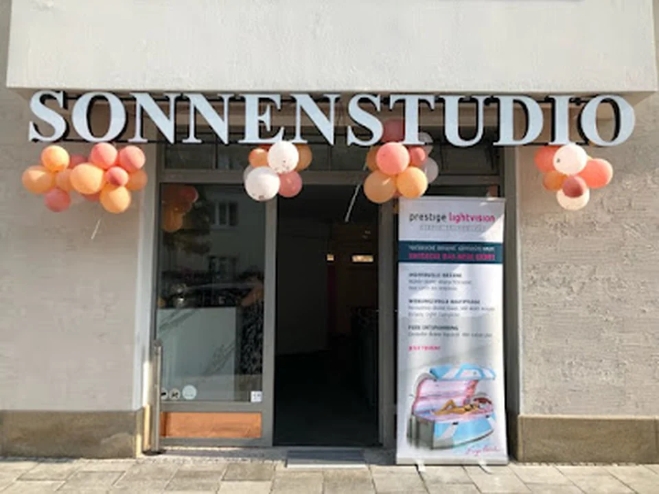 111 PREMIUM SONNENSTUDIO, München